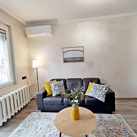 2bdr With Parking For 4 People Апартамент София