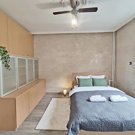 2bdr With Parking For 4 People Апартамент София