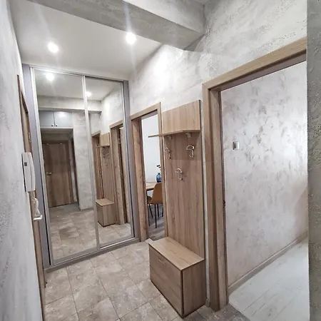 Апартамент 2bdr With Parking For 4 People *
