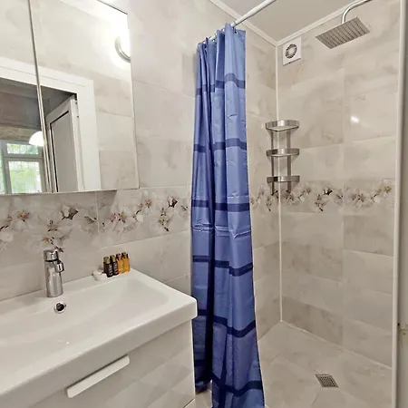 2bdr With Parking For 4 People София