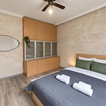2bdr With Parking For 4 People * София