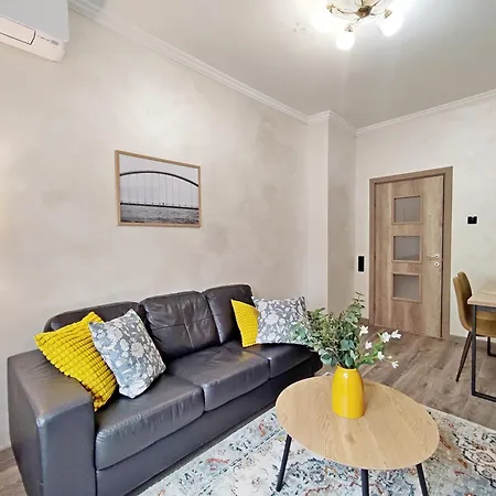 2bdr With Parking For 4 People София
