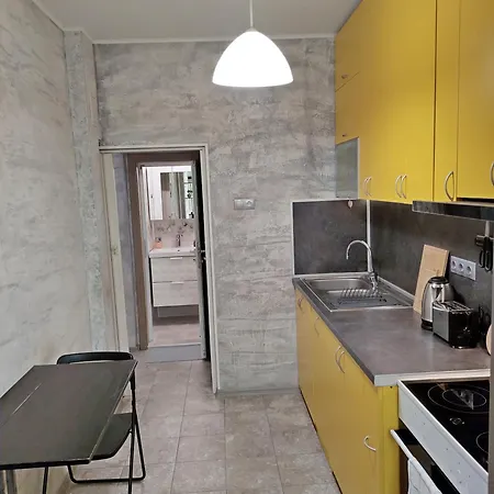 2bdr With Parking For 4 People Апартамент София