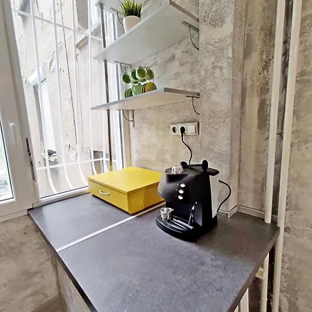 Апартамент 2bdr With Parking For 4 People *